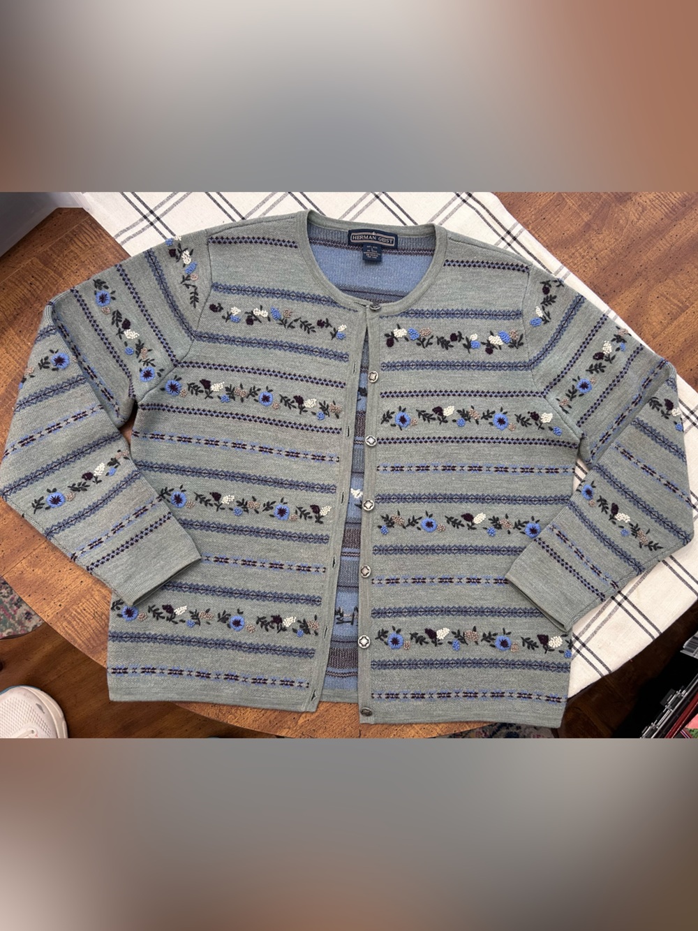 Vintage 100% Wool Sweater by Herman Geist Women’s Large Embroidered Floral
